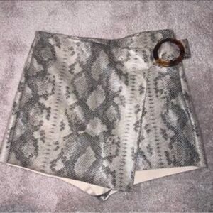 Zara snake print skort with side belt & zipper closure